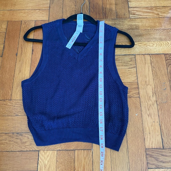 NEW PINK Victoria's Secret CAMBRIDGE KNIT NAVY CROPPED VEST Small - Picture 7 of 10